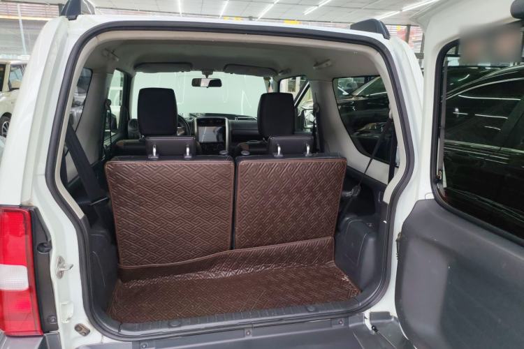 Used Suzuki Jimny 2015 1.3 AT Mode3 Navigation Edition
