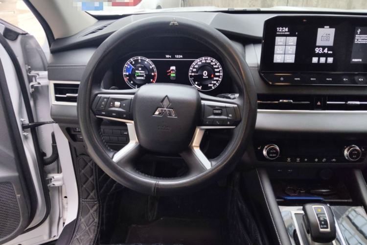 Used Mitsubishi Outlander 2023 1.5T CVT Four-Wheel Drive Prestige Edition 7 Seats