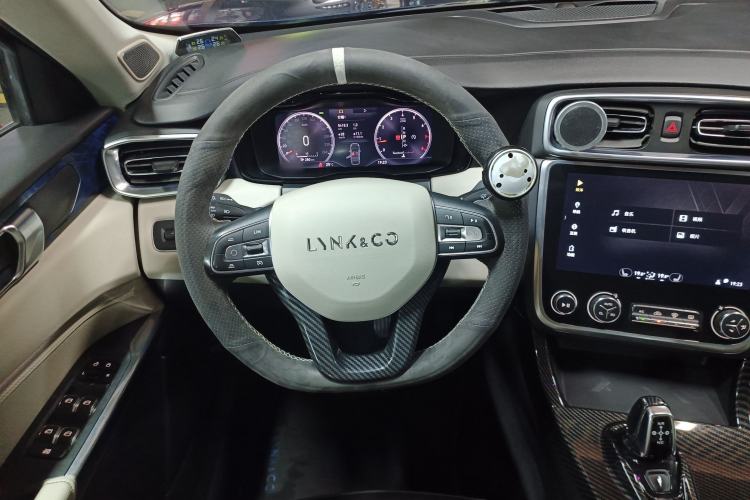 Used Lynk & Co 01 2017 2.0T Two-Wheel Drive Zhaopu Version
