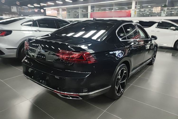 Used Volkswagen Magotan 2023 2 Million Units Commemorative Edition 330TSI DSG Luxury Version
