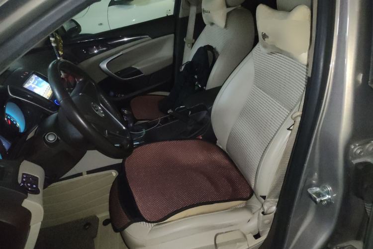 Used Buick Regal 2015 2.0L Leading Fashion Edition
