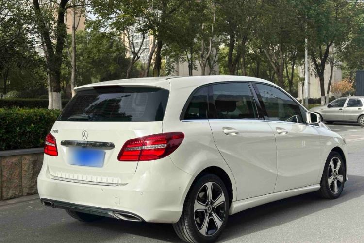 Used Mercedes-Benz B-Class 2017 B 200 Fashion Model
