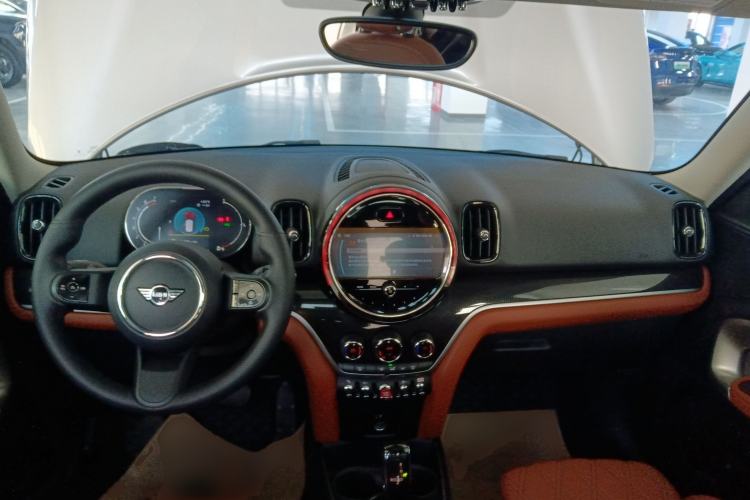 Used  Countryman 2023 Updated 1.5T COOPER ALL4 Connoisseur
