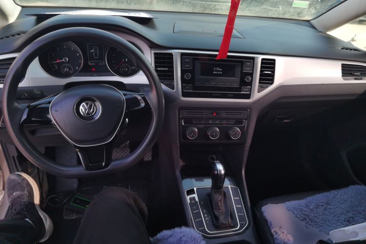 Used Volkswagen Golf Sportsvan 2019 1.6L Automatic Pure Model China V Standard
