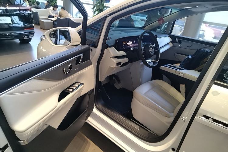 Used Buick GL8 New Energy 2024 Lu Zun Smart Edition 7-Seater
