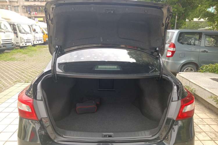 Used Nissan Sylphy 2019 1.6XV CVT Smart Connect Luxury Edition China VI Standard