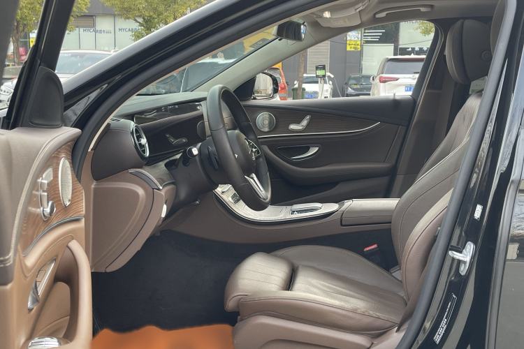 Used Mercedes-Benz E-Class 2019 E 260 L
