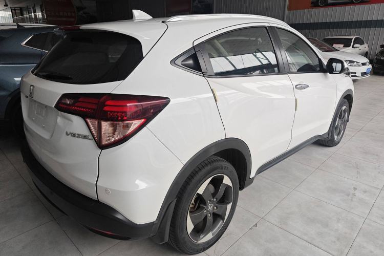 Used Honda Vezel 2015 1.8L CVT 2WD Luxury Model
