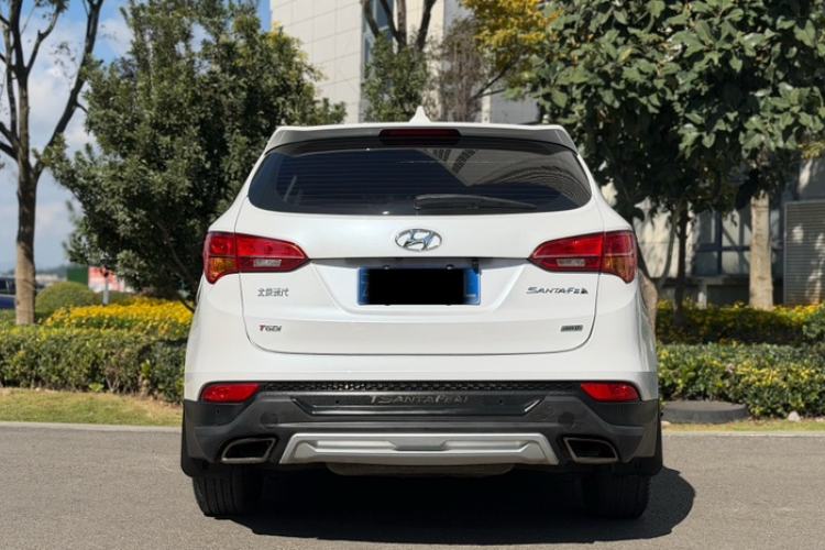 Used Hyundai Santa Fe 2015 2.0T Automatic All-Wheel Drive Smart Version 5 Seats
