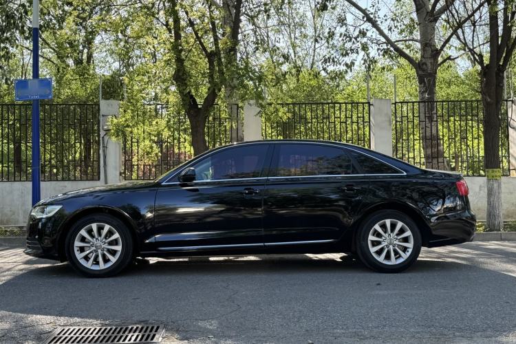 Used Audi A6L 2014 30 FSI Technology Model
