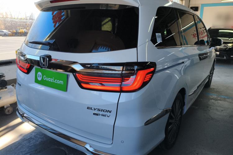 Used Honda Elysion 2022 2.0L eHEV Luxury Edition
