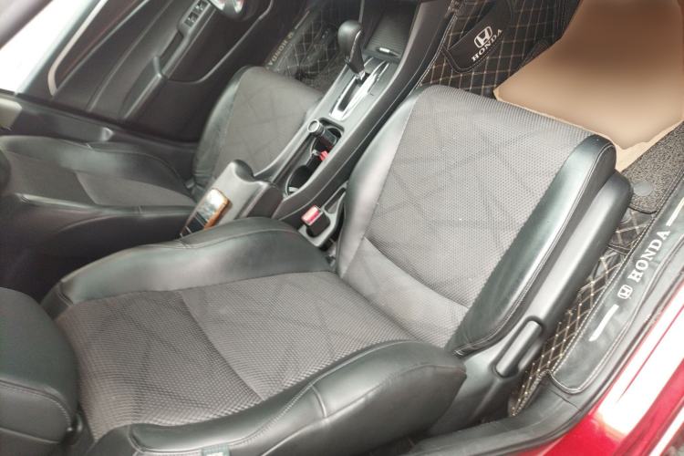 Used Honda Jade 2013 1.8L automatic Comfort version 5 seats