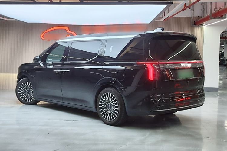 Used Zeekr 009 2022 WE Edition
