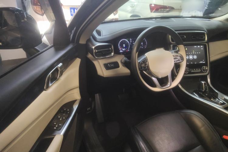 Used Lynk & Co 01 2017 2.0T Two-Wheel Drive Zhaopu Version
