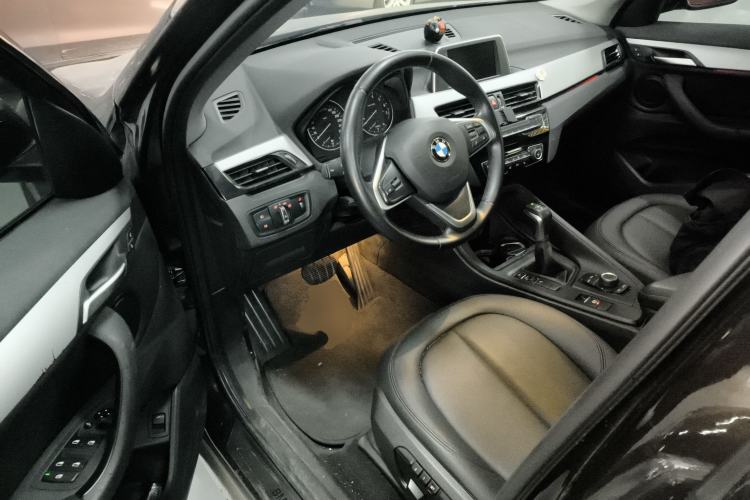 Used BMW X1 2016 sDrive18Li Premium Edition
