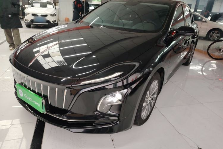 Used Hongqi E-QM5 2022 431 km Charge & Enjoy Edition