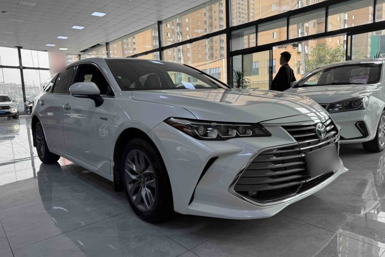 Used Toyota Avalon 2019 Dual-Engine 2.5L Luxury Edition China VI Standard