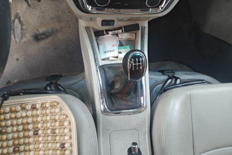 Used Jinbei New Hiace S 2021 1.5L Business-Class Central Air-Conditioned Coach China VI Standard SWC15M