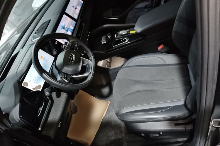 Used Geely Auto Monjaro L 2024 2.0TD High-Power Automatic Two-Wheel Drive Skyline Edition
