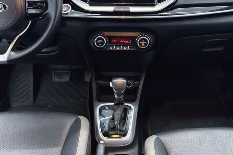 Used Kia kx1 Stonic 2019 1.4L Automatic Fun Edition China VI