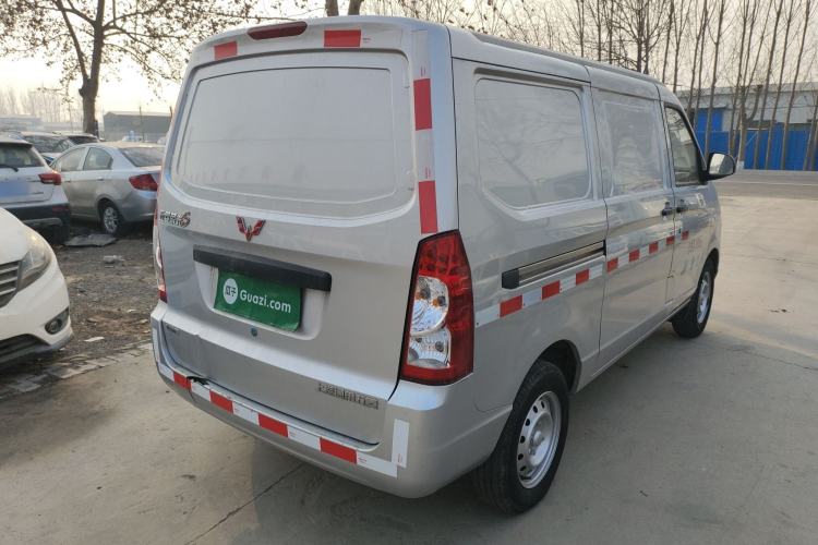 Used Wuling Rongguang S 2023 1.5L Basic Enclosed-Window Vehicle 2 Seats