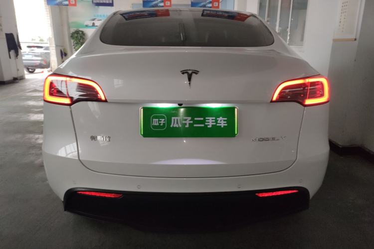 Used Tesla Model Y 2022 Long-Range All-Wheel-Drive Version
