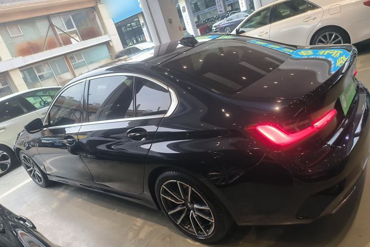 Used BMW 3 Series 2022 Restyled 320Li M Sport Package
