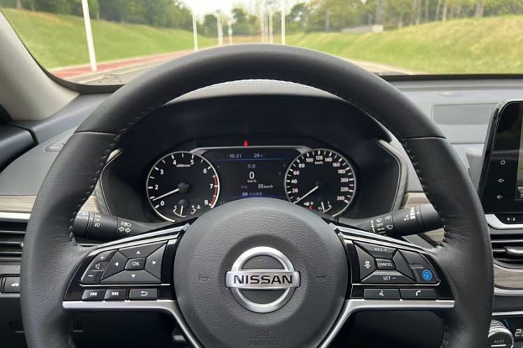 Used Nissan Teana 2021 2.0L XL Upper AD1 Smart Drive & Navigation Edition
