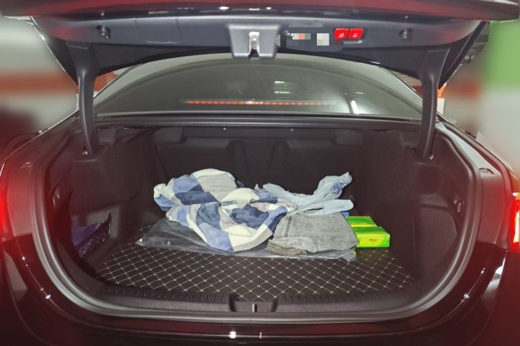 Used Mercedes-Benz E-Class 2025 E 300 L Stylish Model
