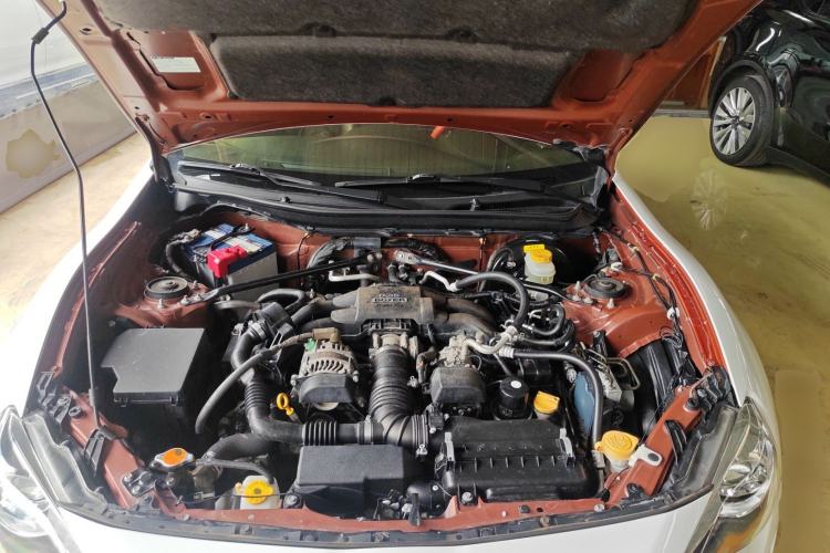 Used Toyota 86 2013 2.0L Automatic Luxury Version
