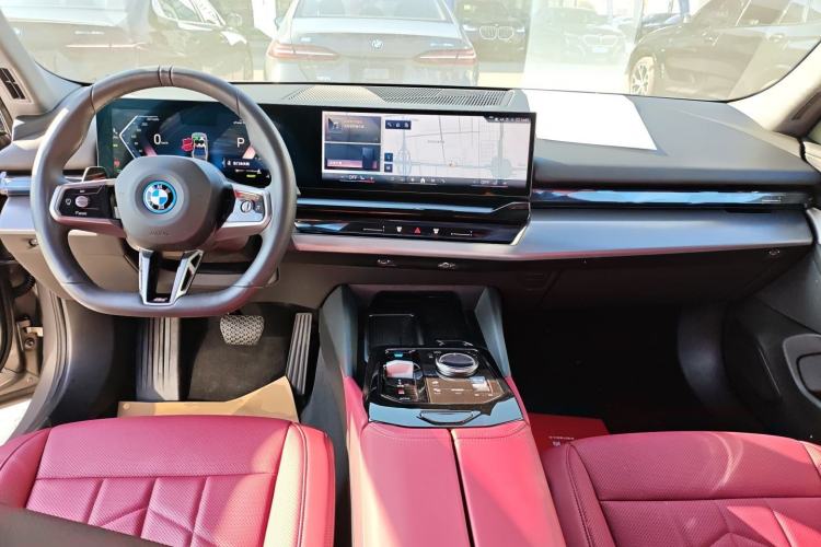 Used BMW i5 2024 eDrive 35L M Sport Package
