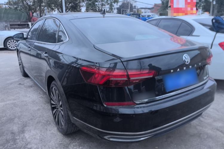 Used Volkswagen Passat 2020 330TSI Luxury Edition China VI
