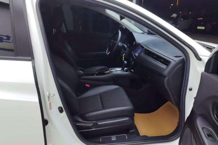 Used Honda Vezel 2020 1.5L CVT Pioneer Edition
