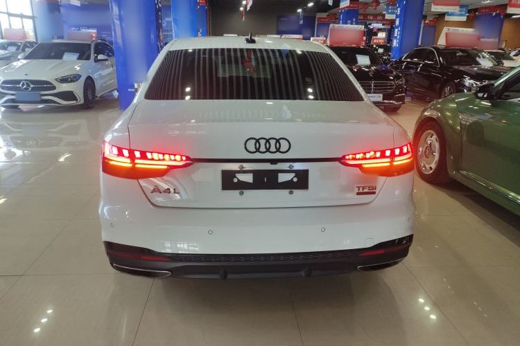 Used Audi A4L 2022 40 TFSI Luxury Dynamic Model