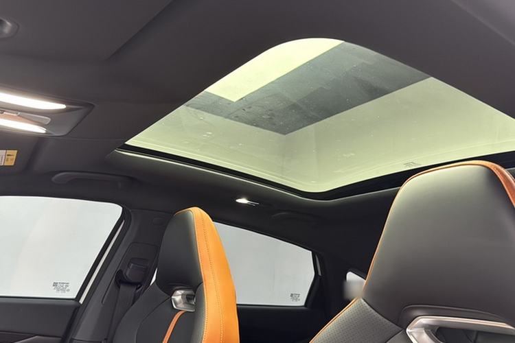 Used Changan UNI-V 2024 1.5T Prestige Sport Edition
