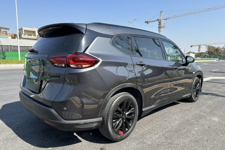 Used Chevrolet Orlando 2020 Light Hybrid Redline 530T Automatic Enjoyment Edition (5+2 Models)