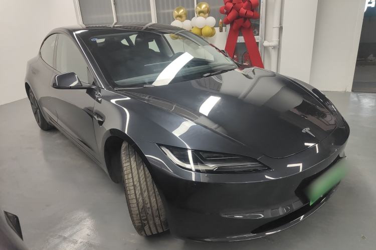 Used Tesla Model 3 2023 Long-Range All-Wheel-Drive Version
