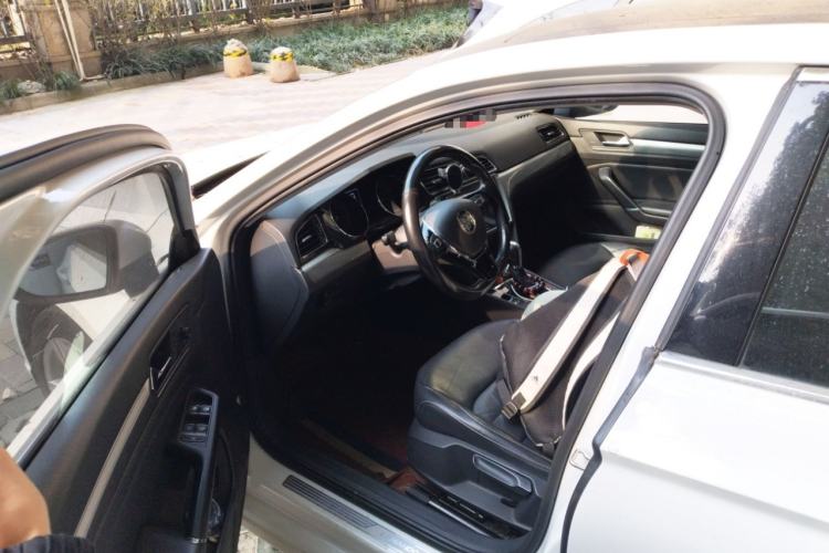 Used Volkswagen Lamando 2015 280TSI DSG Comfort Edition
