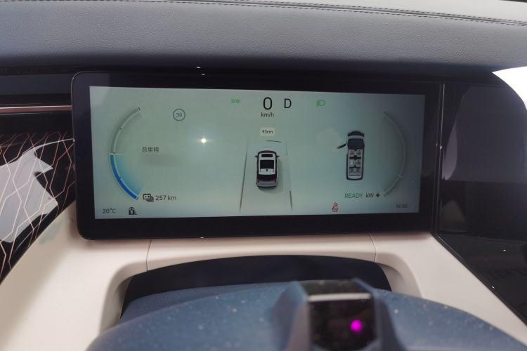 Used Zeekr 009 2022 WE Edition
