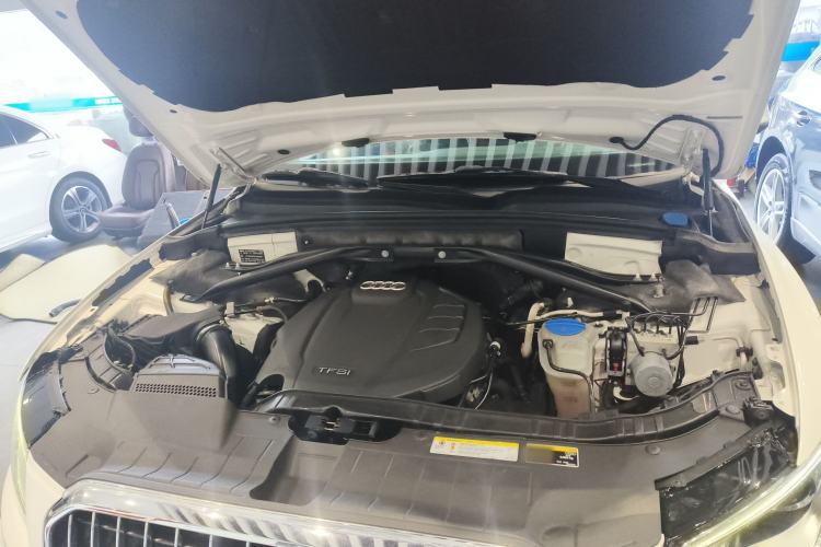 Used Audi Q5 2017 Plus 40 TFSI Technology Model