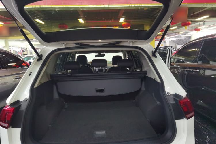 Used Volkswagen Tiguan L 2017 330TSI Automatic Two-Wheel Drive Comfort Edition
