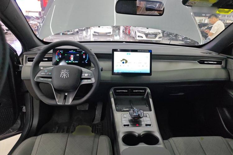 Used BYD Qin PLUS 2025 DM-i Smart Drive 55KM Leading Model
