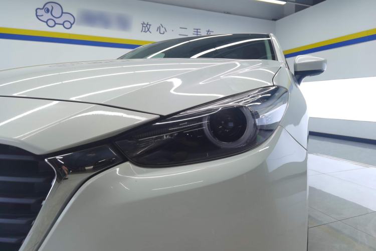 Used Mazda Mazda 3 Axela 2017 Sedan 1.5L Automatic Luxury Model Emission Standard China V
