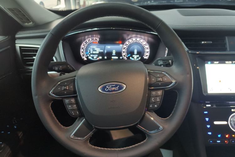 Used Ford Taurus 2017 EcoBoost 245 Flagship Model
