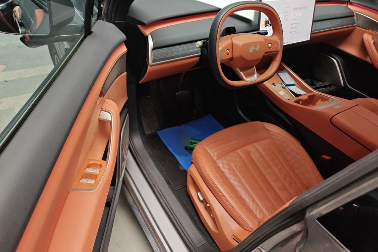 Used ONVO L60 2024 60 kWh Rear-Drive Version