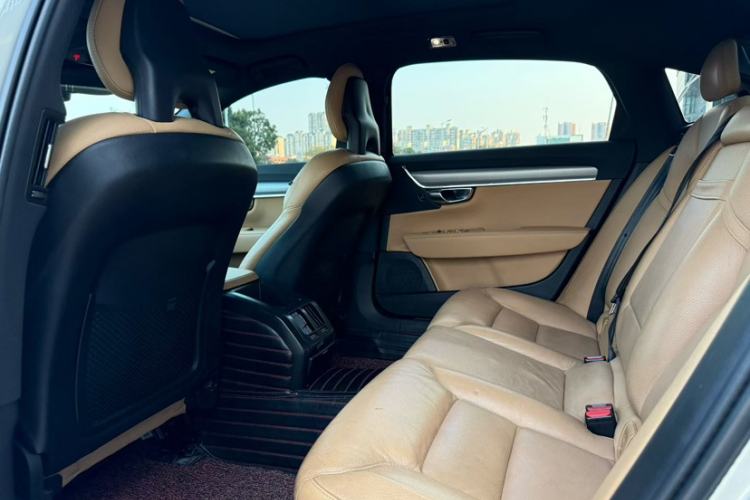 Used Volvo S90 2018 T4 Zhiyi Edition