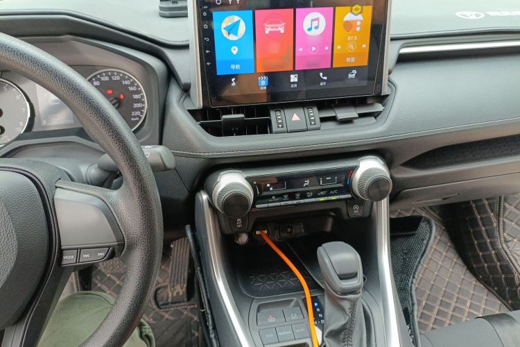 Used Toyota Wildlander 2022 Updated Version 2.0L CVT Two-Wheel Drive Leading Edition