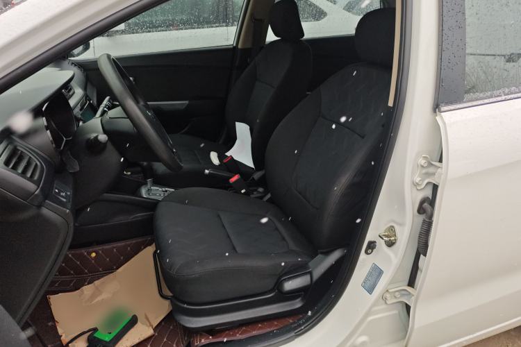 Used Kia K2 2015 Sedan 1.4L Automatic GLS
