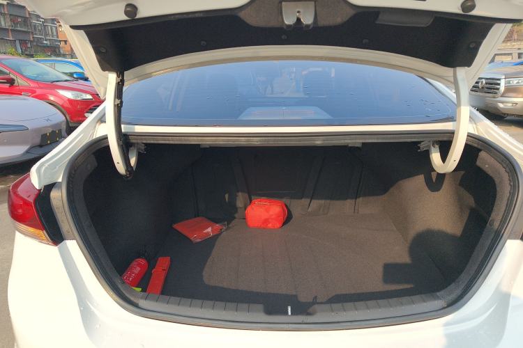 Used Hyundai Elantra 2018 1.4T Dual-Clutch Xuan Dong · Dynamic Edition
