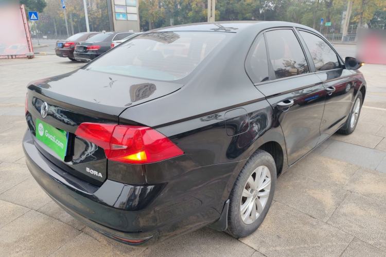 Used Volkswagen Bora 2016 1.6L Manual Fashion Edition
